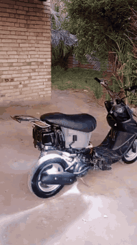 سلام عليكم دراجه للبيع مكفوله من كلشي سلف هندر شلعه تخبل مكينه ناعمه مابيه صوت اكسل السعر  230 وبيه مجال مكانه القرنه الثغر الاتصال على الرقم***********
