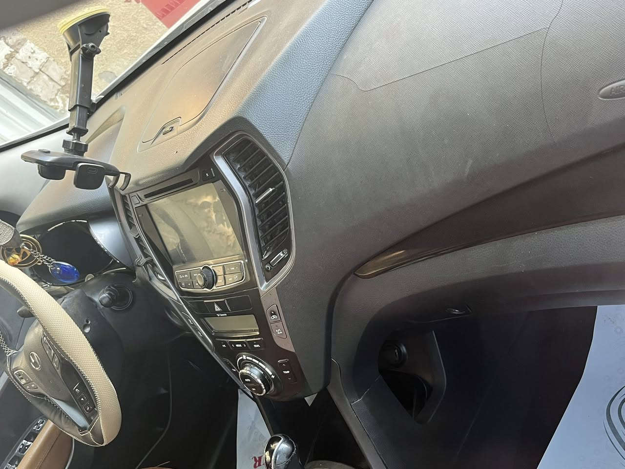 سنتافي 2014 خليجي V6و7 راكب كم تكحيله وبارد  فول مواصفات جلد بصمه بنوراما سعر 165 وبيه مجال ***********
