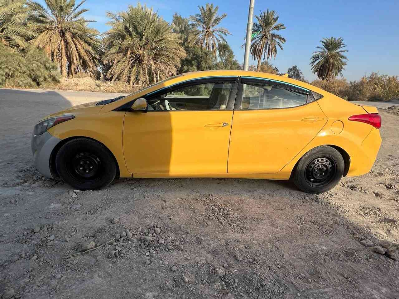 السلام عليكم النتره مديل ٢٠١٣ مكينه 1800 سياره رقم نكليزي تريد تحويل تريد وكاله جاهزه من كلشي مكينه وكير وحداديه وتبريد تايرات منضومه زنون شاشه سياره فول تحكم اشاير بل مرى فتحه باتري جديد خطها جوال السياره متجايه ابيع هل موجود تكلب وتاخذ  لاتخابرني تكلي شبيها متجايه السياره ما اكفل بس الكتبته 
مكان سياره ناصريه سوق الشيوخ السعر74 وبيها مجال قليل 
رقم صاحب سياره***********
