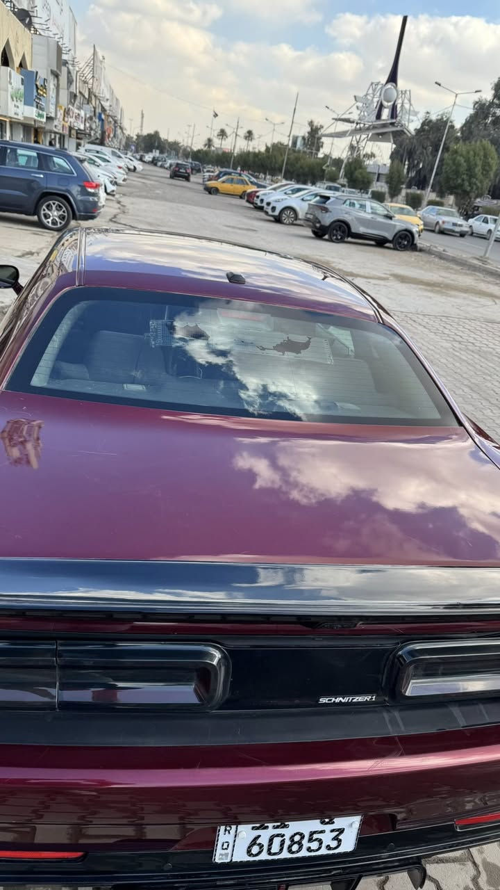 جالنجر
موديل 2023 

6 سلندر

فتحه سلايد

شاشه وسط

كشنات تدفئه  
ستيرن تدفئه 
ايرباك كلها سليمه 

ماشيه 25

حادثها / بيها تصليح بلحوض الخلفي وبدايه الشاصي الخلفي  صبغ مالتها فقط جنطه مبدله نفس اللون وجاملغ خلفي 

السعر 225 وبي مجال هزه والرقم جديد بغداد 

للاستفسار *********** 
مكاني غزالية او المنصور
