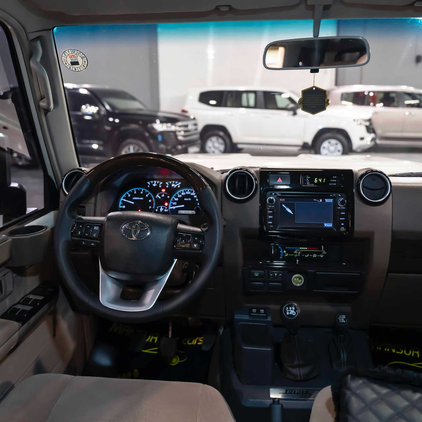 ‏Mansur cars 
عربي / كردى 
.  
النوع : TOYOTA 
الموديل :  LX 
سنة  الصنع :  2016
المحرك :  V6
ناقل الحركة :  MANUAL
نوع الوقود :  بنزين
الحالة :    خليجي 
عدد الأميال  : 100,000 كم
‏#MANSUR_CARS_ERBIL_F1    
:::::::::::::::::::::::::::::::::::: 
درووستکراوی :-TOYOTA 
مۆدێل :  LX
ساڵ :2016
بزوێنەر : V6
بگۆری بزوێنه‌ر :  MANUAL 
سوتەمەنی :  بنزين
دۆخ : خليجي
ماوەی رۆشتوو :100,000 كم
‏ ‏#MANSUR_CARS_ERBIL_F1 
:::::::::::::::::::::::::::::::::::: 
‏‎‏‎🗺️ العنوان: ERBIL- 40m STREET 
‏ / MANSUR CARS
‏‎‏‎📱 للاستفسار يسعدنا تواصلكم معنا على الأرقام التالية
‏‎‏‎📱بۆ زانیاریی زیاتر خۆشحال دەبین بە پەیوەندیتان بە ژمارەکانی
 
***********
***********
