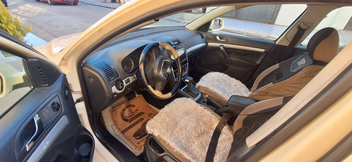 سکۆدە مۆدیل 2013
بیلاد گێڕ تۆماتیک بیلاد تەکسی
٤ پارچەی هەیە
سەنەوی تا 2027
غازی سیستەمی ئیتاڵی لەسەرە
سعر 95 وەرەقە و ماعامەلە
***********
