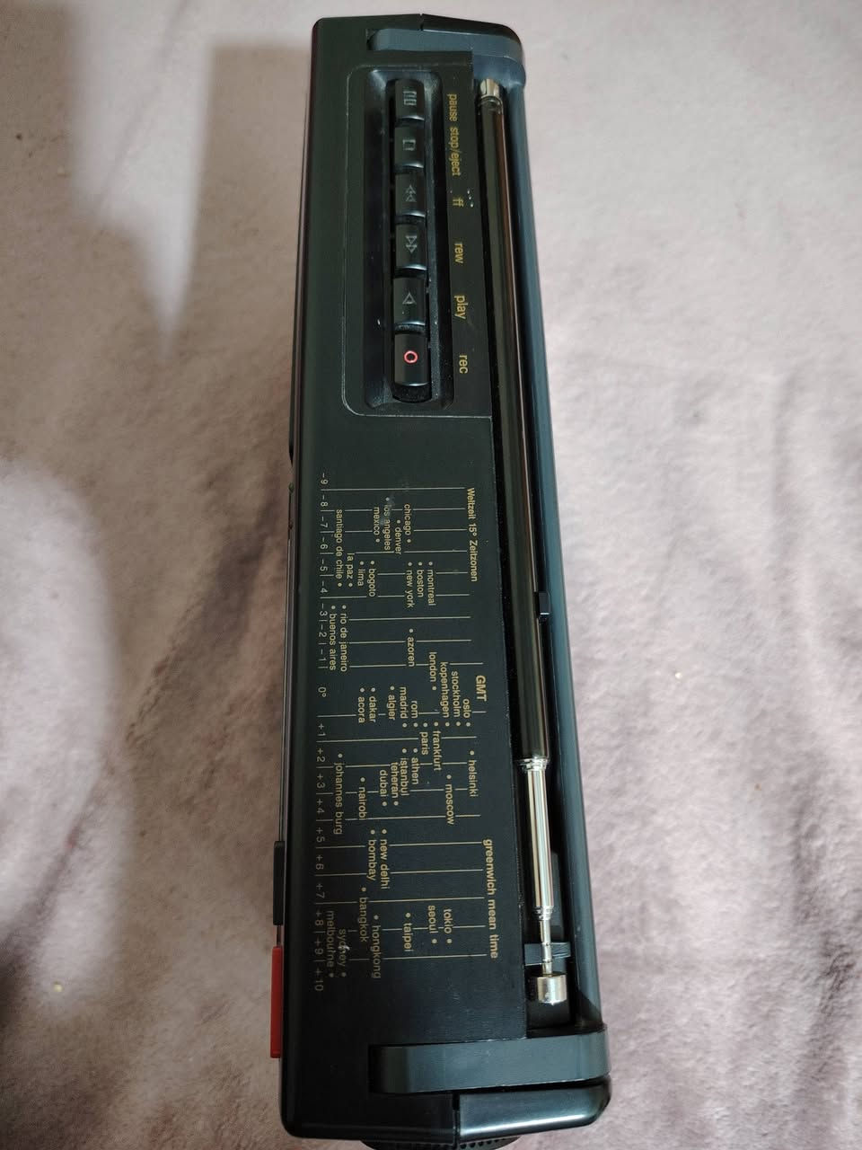 راديو سيمنس rk670 جميع الموجات نظافة اكثر من 95 بالمية السعر 90 مع التوصيل العراق بصرة يوجد توصيل


**إذا كنت صاحب هذا الإعلان وتريد حذفه لأي سبب، رجاءا أرسل رسالة إلى الدعم الفني**