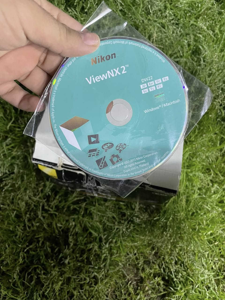 للبيع نيكون NIKON 5300D
الملحقات 

كارتونه
شاحنه 
بطاريه 
قرص تعريفي
عدسه (55.18 )
حزام كتف 
كفر درع جلاتيني عسكري 

الكامرا نظافة 100% مستخدمه ايام بسيطه
المكان بغداد للاستفسار اكثر السعر خاص او ***********
