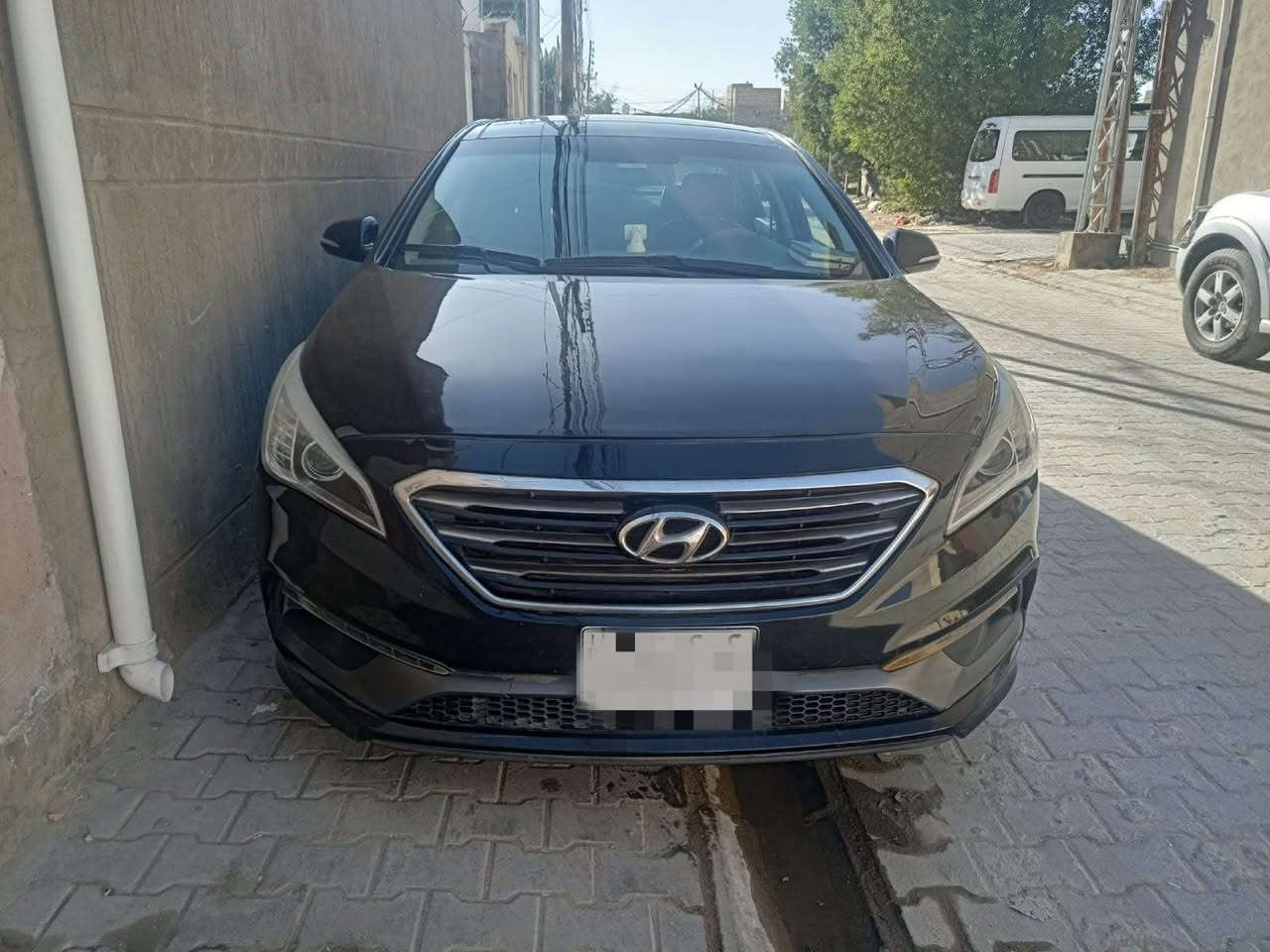للبيع للبيع
 سوناتا  2016
 المحرك  2400 
اللون اسود 
رقم بغداد
السعر 107
فوول مواصفات (Limited)
 بانوراما 
مفتاح التشغيل بصمة
 رادارات
كشنات كهربائية 
تدفئة تبريد بالكشنات
تبريد  مناخين منفصلين و قطعتين تبريد امامي وخلفي
 لايت زينون + LED
 كشافات 
ايرباك عدد AIR BAG 6
 ويل كب 17 - 5 تايرات
 4 دسك
اشاير بالمري
 قبضات أبواب من النيكل
 اريل نفيگيشن
 مثبت السرعة Cruise
تحكم ستيرن جهتين
 المودات وأوامر الصوتية
 أوضاع القيادة  Drive Mode
 فحص أنظمة السيارة 
 حساسات ضغط اطارات (گيج التايرات).
 ABS  
 نظام مانع الانزلاق
 
 مخرج منفذ الطاقة ⚡
   Bluetooth / USB
وارد امريكي حادث جاملغ امامي وبنيد وباب السايق وجاملغ الخلفي بي تصليح بسيط
هواي بيها مواصفات بعد
للتواصل على الرقم 
*********** حلة, بابل
