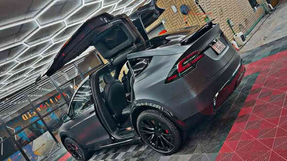 🔻انشر سيارتك بشكل مجاني داخل الصفحة 🔺
عرض روعة بيع او مراوس تيسلا مودل x موديل 2023 
700 حصان يعني طيارة أرضية دبل ماطور 
ماشية 16 الف حقيقي 
حادث بسيط جداً بدون ايرباك
موجود داخل المنشور 

💎 ســعــر ✅ ::  الــرد تلقائي 📮

السيارة عليها ppf تغليف طافي 
حماية ضمان عشر سنوات صارلي 
شهر من سويتة 

بيه صبغ جاملغ بسبب شخط 
ونص باب فقط 
اون لاين السيارة  

العنوان بغداد زيونة 

رقم صـــاحب السيارة: ***********
