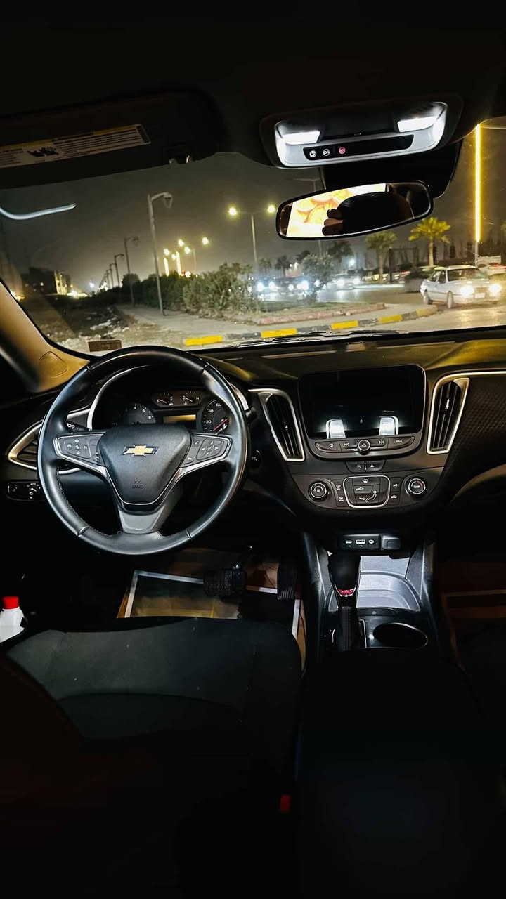 السلام عليكم
ماليبو وارد امريكي
  موديل 2023 sr
لون سلفر 
السياره ماشيه 80 كيلو 
المواصفات rs
♦️ بصمه ابواب + جنطه
♦️ تشغيل عن بعد 
♦️رادار امامي
♦️ قياده ذاتيه 
♦️ تحديد مسار 
♦️محرك 1500 توربو ✈️
♦️سايد بريك بصمه
♦️مانع انزلاق
♦️لدات اماميه نهاري 
♦️اوتو بريك /توقف ذاتي عند الاقتراب 🚳  
♦️شاشه كبيره تدعم 📲Android Auto/car play
♦️خرائط Gps📌 
♦️كروز مثبت سرعه
♦️شاشة ضبط واعطال بل دشبول
♦️منافذ USP/ 12V /Tip C
♦️مانع انزلاق ⛔️
♦️حساس اطارات
♦️4 دسك/ Abs
♦️السياره ماشالله جاهزه من جميع النواحي  
♦️اطفاء ذاتي عن التوقف 
♦️تحكمات جهتين 
      مانع تصادم 
حادثها دعاميه فقط
كير محرك شاصي شرط بجم كبس 
للاستفسار ***********
السعر 135 وبي مجال 
العنوان . صلاح الدين تكريت
