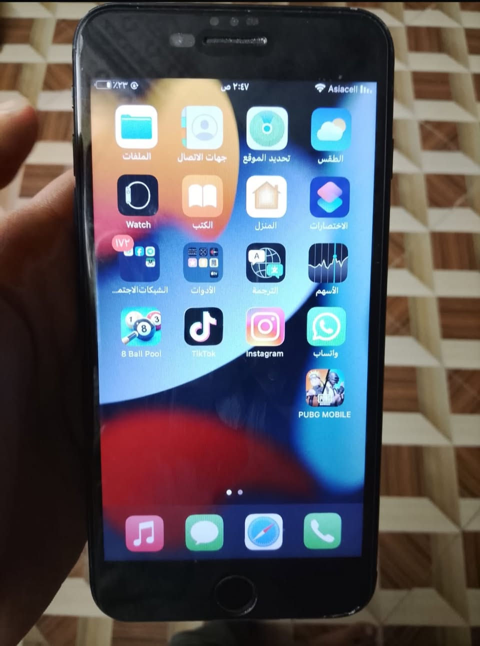 ايفون سفن بلاص
ذاكره ٣٢
بس بطاريه مبدل 
جهاز نضيف كلش ريده ب٧٥

***********
