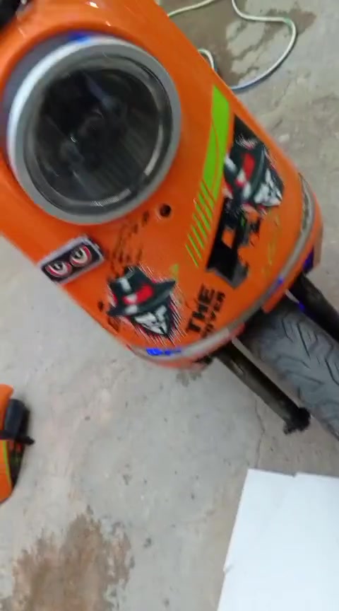 R11للبيع وليسٕ للمراوس
لون برتقالي 
سرعة 120
البطاريات5/..3جوة و2 فوك
نضافه مثل مثل صورة زلخ مابيها ملاحضه مهمه فقط كسر بگفر الگدام من ورة طسة مو دعمة 
سعر 575


**إذا كنت صاحب هذا الإعلان وتريد حذفه لأي سبب، رجاءا أرسل رسالة إلى الدعم الفني**