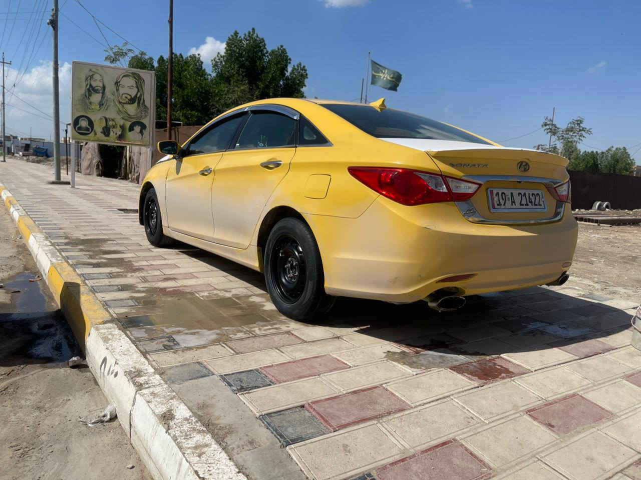 🚗 هيونداي سوناتا 2012 للبيع
المواصفات:

محرك 2400  (GDl

مكينة + كير + تبريد + تدفئة 

السيارة بحالة جيده

تبديل جاملق وبنيد فقط كذلك طخه بسيطه في جاملق الخلفي كما موضح في الصوره 

بدون ضرب داخل (ضربة خفيفه جدأ 

📍 العنوان: سوق الشيوخ / ذي قار

📞 للاستفسار: (***********) السعر ٨٠  بيه مجال مو ابسمي رعيها موجود يريد تحويل بسرع وقت
