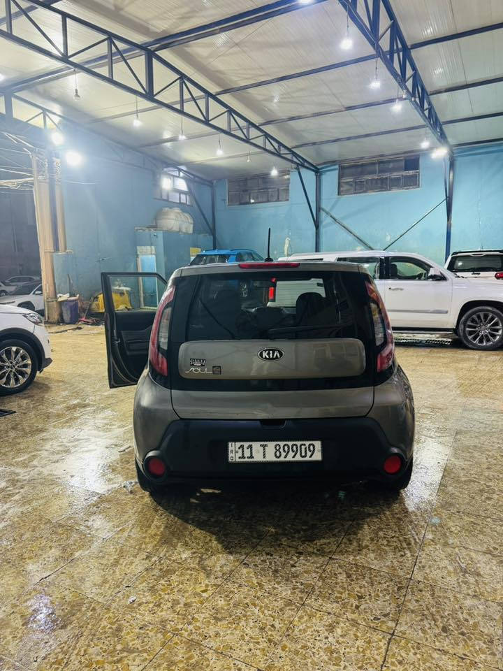 بسم الله الرحمن الرحيم
🚗 للبيع: كيا صول 2015
📍 مكان السيارة: كربلاء
📞 للتواصل: ***********
📊 المسافة المقطوعة: 100000 مايل 
🛠️ المحرك: 4 سلندر – 1600cc

السعر :: اكتب تعليق ويوصلك السعر تلقائي 🤖📩✅ 

⚙️ المواصفات:
• حساسات
• تحكمات
• إطارات جديدة
• تدفئة وتبريد 
• كفالة الكير والمحرك والحدادية 

⚠️ أضرار السيارة:
• حادثها البنيد والجاملغ 
• كفالة الدواخل والشواصي واللغود من الحادث
• السونار مرفق مع الصور 

📌 تفاصيل إضافية:
• رقم السيارة بغداد الدولي الجديد
• باسم المالك تحويل مباشر
• السنوية جديدة نافذة حتى 2030

السعر 105 وبيها مجال ✅
