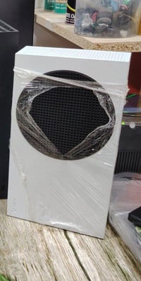 جهاز اكس بوكس سيريس S  جهاز نظيف لوك ستيكر ماداخل لاتصليح ولاشايفة  ذا...