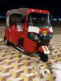 شباب تكتك لبيع 2024تكتك مكفولة كفالة عامة بس بيهة طخة بسيطة زغيرة تكتك...