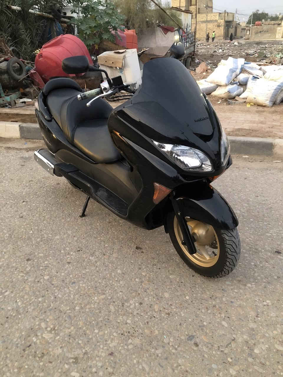 سلام عليكم فورزه صفر 8 مكفوله كفاله من فتح برغي  دراجه فول   كله وضع شركه   نضافه 1/1سعر ١٦٠٠ وبيه مجال  مكالف  بل نشر مكاني ميسان الكحلاء الاستفسار  نتصال‭  ٠٧٧٥ ٢٩٦ ١١٨٥‬
