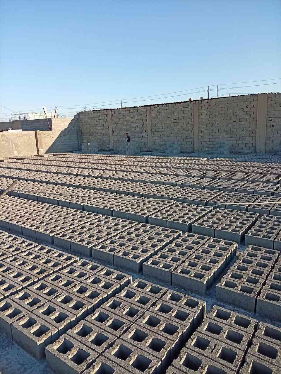 السلام عليكم يوجد بلوك جميع الاحجام توصيل داخل الفلوجه الاسعار (530الف حجم 20درجه اوله /و490 الف حجم 15درجه اوله /و470الف حجم 12درجه اوله)ويوجد توصيل خارج الفلوجه استفسار اتصل *********** و ***********
