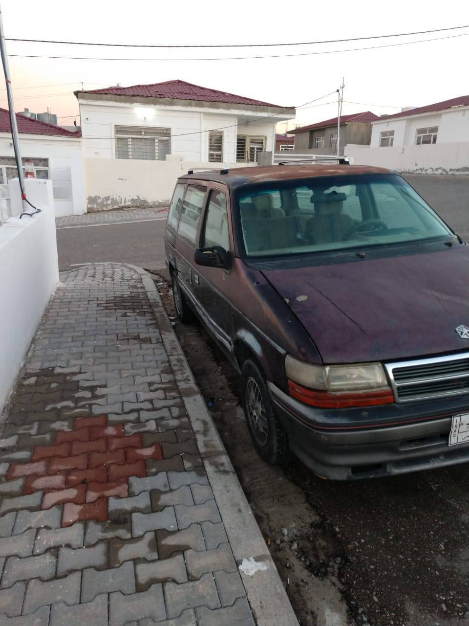 سلام عليكم سياره دوج موديل 91 سنويه كارتونيه بدون راعي اتكفل عشائر وسرقه السياره ضارب عقل وجبتلهه واحد بس شيدو تنمر طبيعي هسه بس علئ الثالث تمشي السعر 10اوراق وبيهه مجال قليل الحسينيه الراشديه ملاحضه كير ومحرك كالوبر ***********
