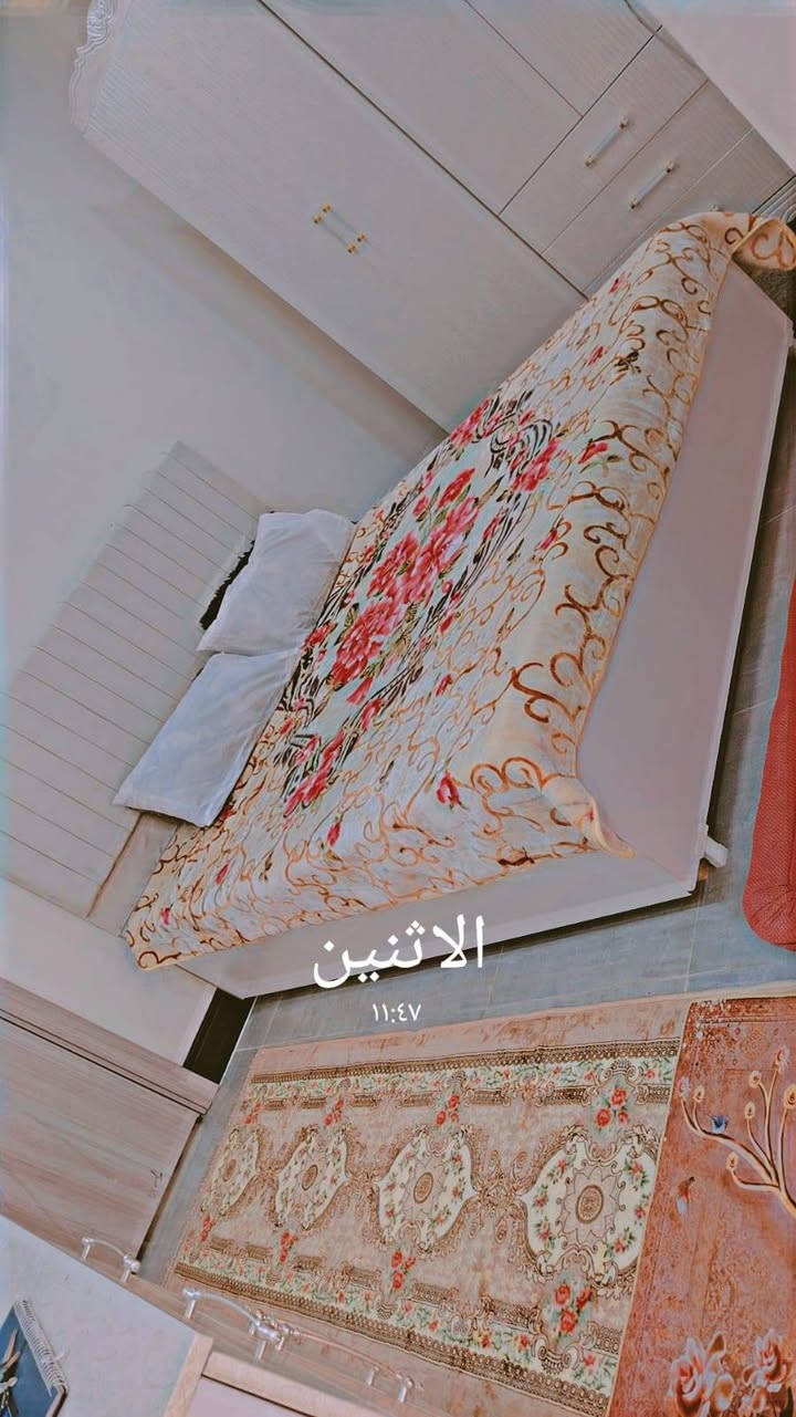 السلام عليكم غرفه للبيع مستخدمه قليل للبيع سعر مليون وفي مجال  رقم ***********
