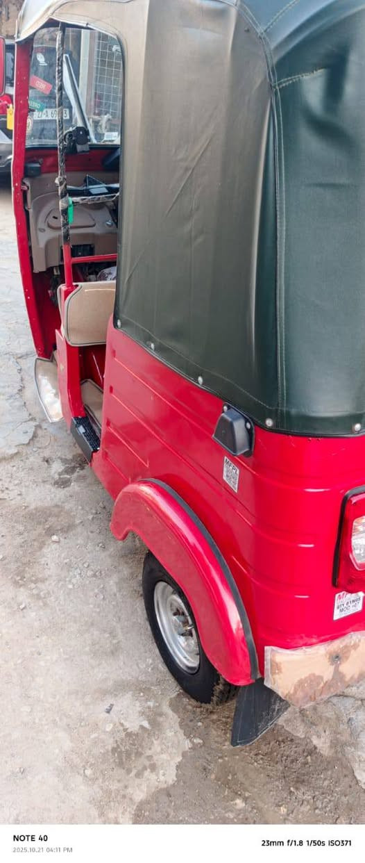 سلام عليكم تكتك باجاج موديل 18 مصبوغه جماليه مكينه مفتوحه بوشه أو بستم سعرها 550 أو بيها مجال موكاني ناصريه مركز رقم موبايل ***********
