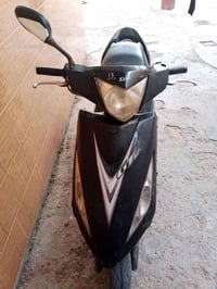 السعر 150 07809441557