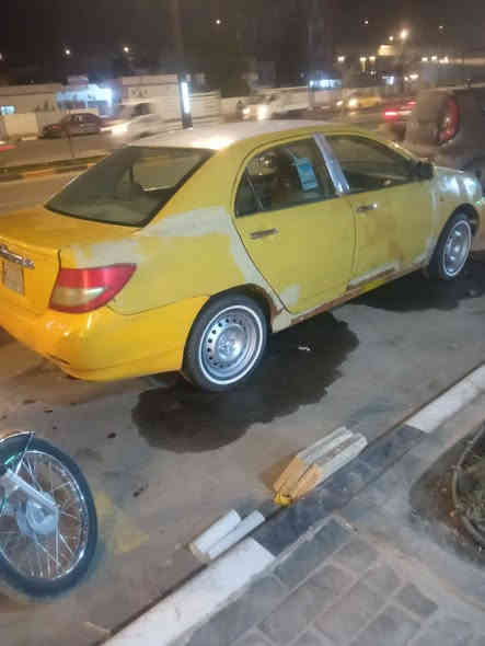 السلام عليكم
مكلف بالنشر 
سيارة BYD F3
سيارة كير ومحرك 
وكهربائيات كلها شغالة 
سيارة مرتبة ورخيصة 
عندي مستمسكاتك راعيها وعنوان المنطقة 
السيارة باقية بس ع الصبغ صفحة وحدة مال تعمير 
اتكفل سرقة وعشائر وطلب 
سعرها ١٥ وبيها مجال 
***********
