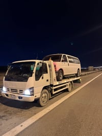 ازوزه سطحي ٣ جكات موديل ٢٠٠٧ سياره بدون اي نقص تخم تاير جديد 078005533...