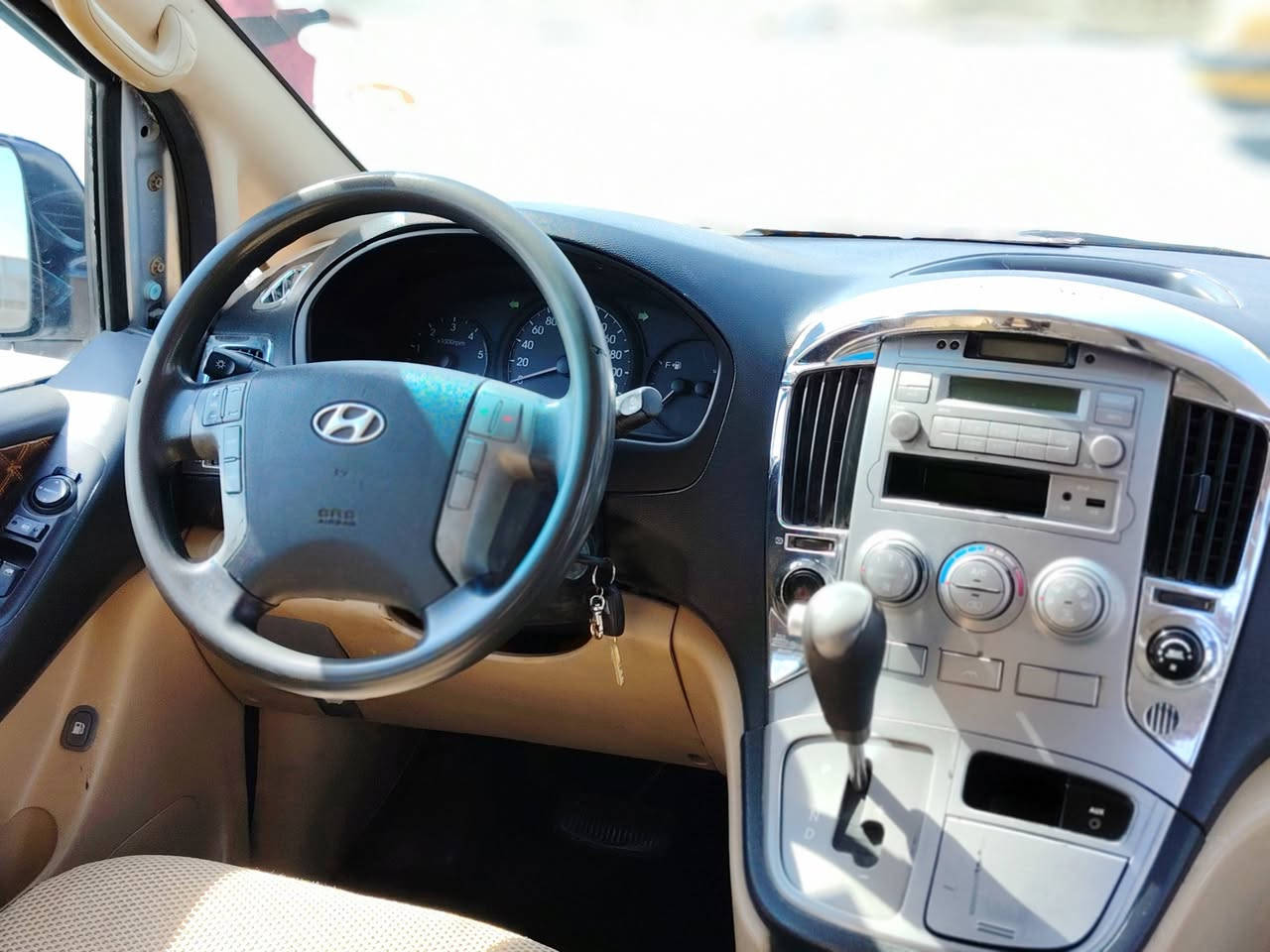 سلام عليكم ستاركس موديل 2009 محوره مسكر 12 ام القبق السود سياره بيه صبغ حزام سياره جاهزه مجهزه من كلشي لونه سلفر مكاني الدوانيه البدير ***********
السعر ١٢٥ وبيه مجال
