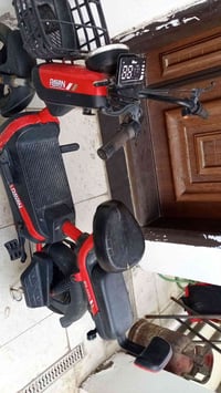 دراجه كهربائيه للبيع السعر 250 الف جديده للاستفسار 07702226303