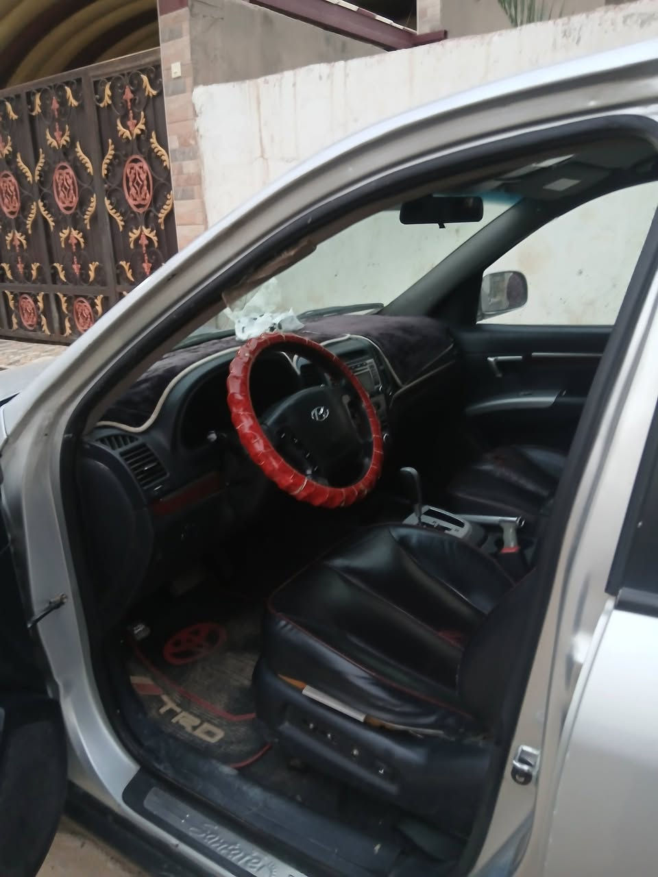 سياره سنتافي للبيع موديل ١١مكينه كاز السياره مشروطه من مكينه وتخم تاير وتبريد السعر ٦٥ ورقه التواصل ع الرقم ***********
