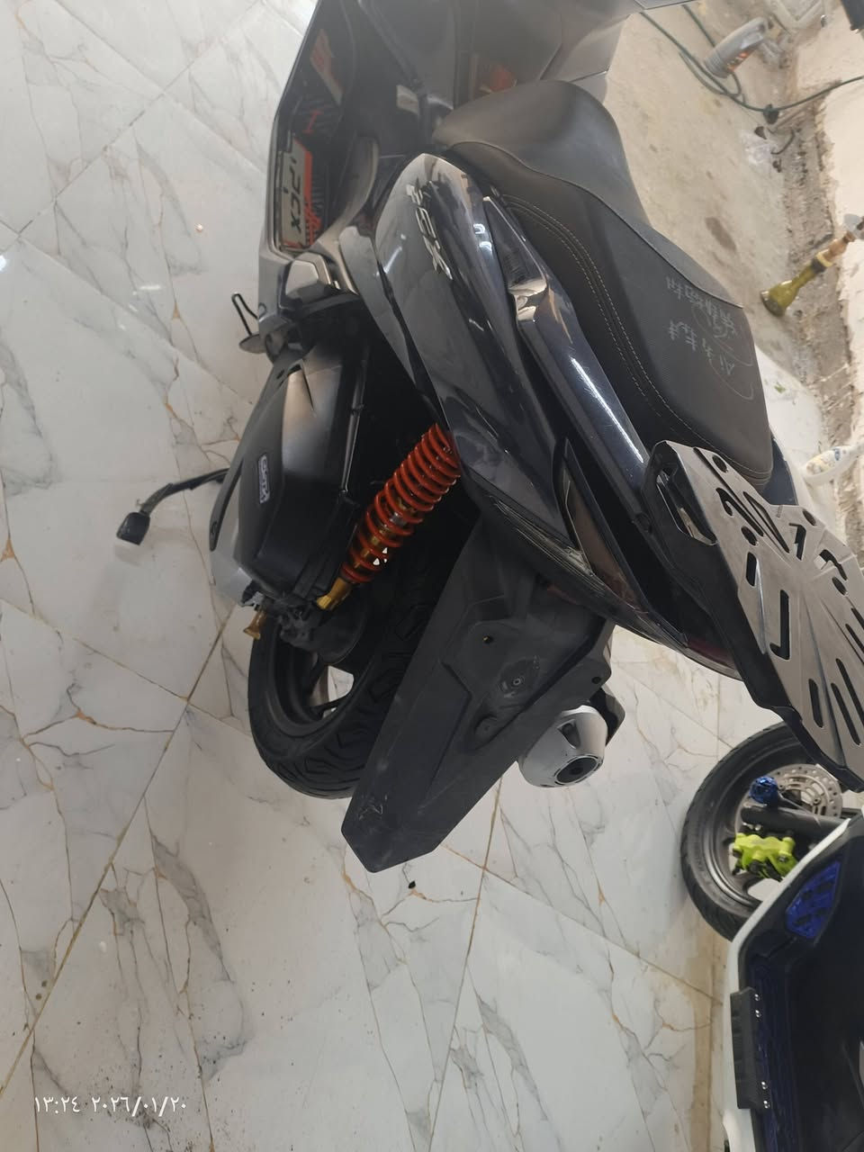 يا الله اللهم صل على محمد وال محمد معرض الطيف الفرع الثاني بغداد حي البتول قرب فلكه حي النصر اليوم نعرض لكم هاي القطعه الجيل الرابع الكفاله عامه الواحد على 1 لا ضربه ولا شخط مقفوله مكينه وكفر ماكينه مفتوح بها برغي ترجع كفر تجاري مصبوغ ترجع السعر جودة السوك 18ونص رقم‏‪***********‬‏
