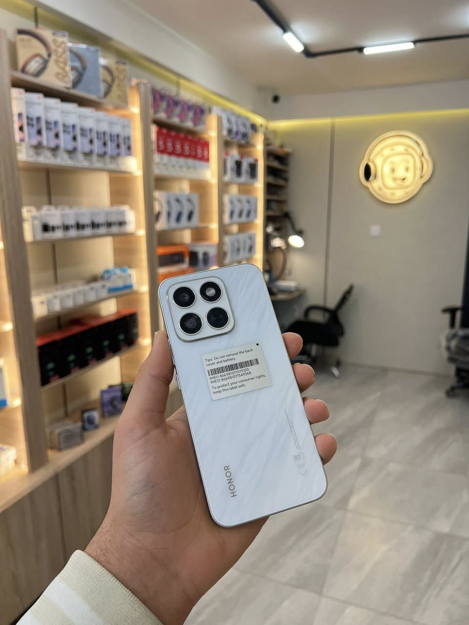 HONOR X8c 🤍
بسعر 209 الف فقط 🥰
الذاكرة 256GB
الرام 8GB
المعالج Snapdragon 685
بصمة بالشاشة 
تردد الشاشة 120Hz
كاميرا 108MP
بطارية 5000mAh
جهاز كلش حلو ومواصفاته عالية 
المكان موصل 
حي الميثاق 
للاستفسار 
***********
