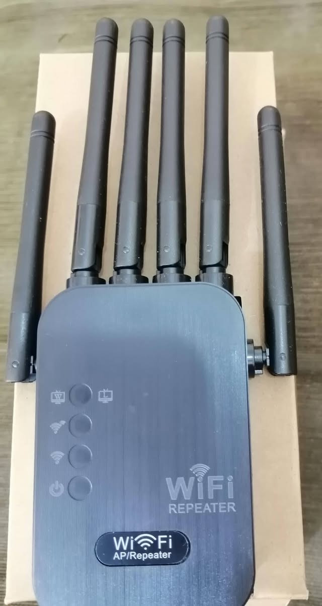 مقوي شبكة ربيتر يسحب شبكة اشارتها ضعيفة ويقويها


**إذا كنت صاحب هذا الإعلان وتريد حذفه لأي سبب، رجاءا أرسل رسالة إلى الدعم الفني**