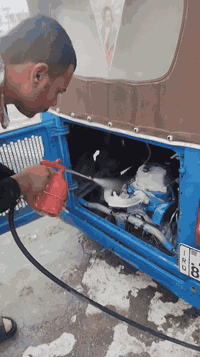 غسل وتشحيم محمد ابو شوارب العنوان ناصريه مركز حي الحسين ***********🫡👍
