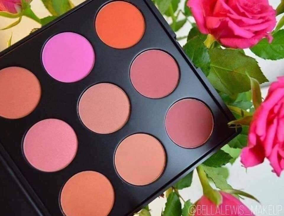 بلشر مورفي ♥️ Morphe 

احمر خد ماركة مورفي الشهيرة واكثر شي هسه ينطلب😊

الالوان كشمشية😍😍😂

٩ الوان اساسية تخليج تضوين😂البيت

اكثر الالوان استخدام مناسبة لجميع الاذواق 

سعر الدرزن 🔥🔥🔥
كمية محدودة


**إذا كنت صاحب هذا الإعلان وتريد حذفه لأي سبب، رجاءا أرسل رسالة إلى الدعم الفني**