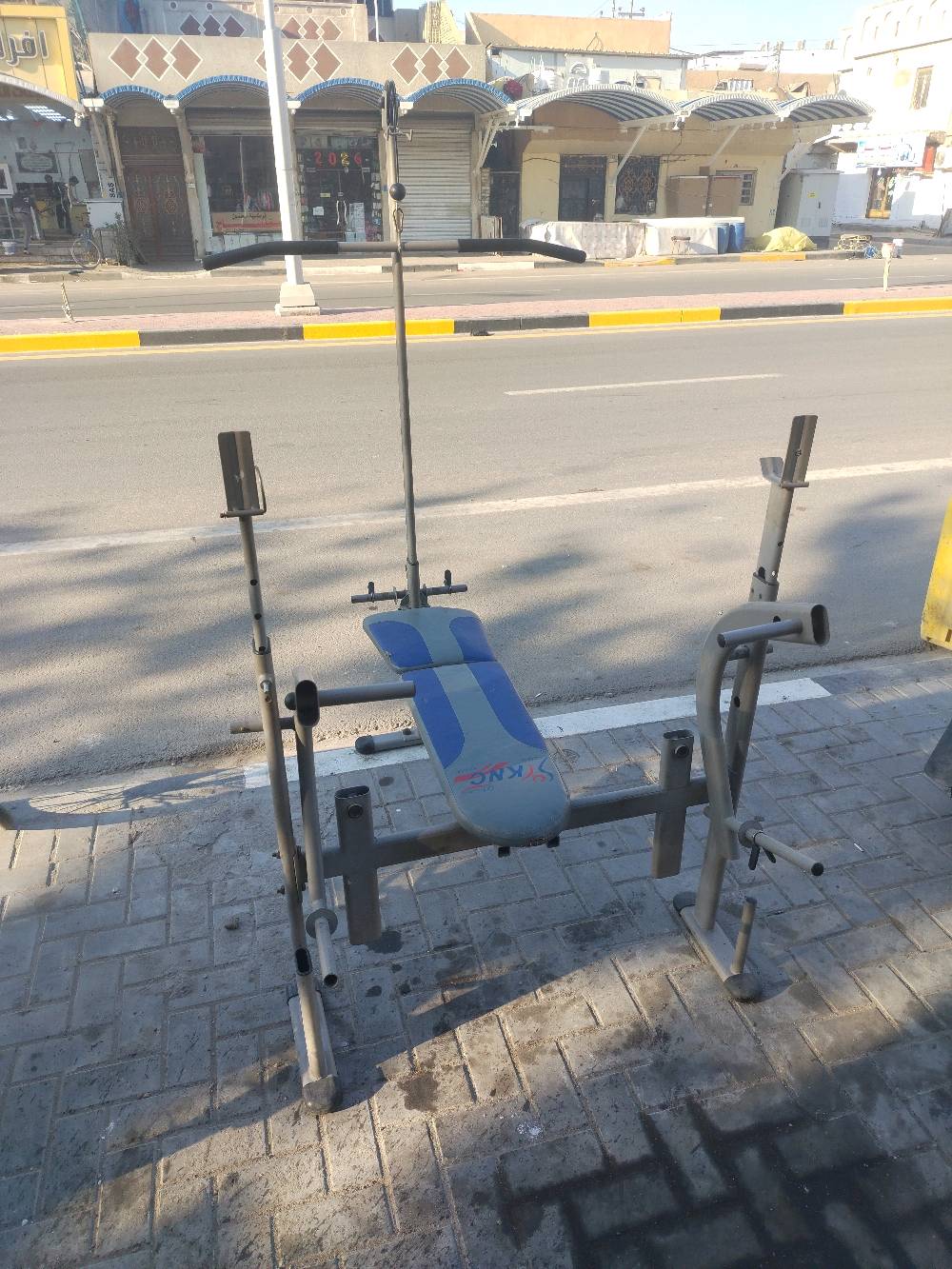 جهاز رياضه شد الصدر والضهر للبيع 100 واتساب موجود كامل ملحقاته بار هم اطيك ويا مكان بصره حيانيه 