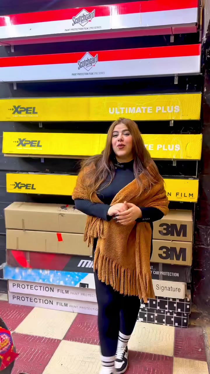 من وجهه نظري افضل اختراع صنع للسيارات مؤخراً 
هو افلام الحمايه الـ PPF (Paint Protection Film) 

نصيحه لو انت شاري عربيه جديده متستخدمهاش غير وهي عليها فيلم الحمايه او لو كانت مستعمله و لسه الطلاء حالته كويسه لمع عربيتك كويس من الخرابيش و الاتسخات و روح اعمل فيلم حمايه 

لأن انت بتحافظ على فلوسك اللي دافعها في عربيتك قبل ما تكون بتحافظ على مجرد عربيه 
ومتسترخصش ((ركز على الكلمه دي كويس)) 

بدل ما تصرف فلوسك على تعديلات وفوانيس ولعب وخلافه روح اعمل فيلم حمايه من مكان "موثوق" ويكون بيديك ضمان من 5 لـ 10 سنين واتأكد من انواع افلام الحمايه اللي متاحه , انت كده بتحافظ على طلاء عربيتك لسنين قدام وبتحافظ على قيمتها كعربيه وكسعر مستقبلياً وقت البيع 

اللي اعرفه كويس الـ -3M-XPEL-Suntek-STEK-Llumar  

متوفر معانا خدمة افلام حمايه براند stek كوري علي ضمان 10 سنوات 
و متوفر خصم 10٪ ان شاء الله 
📞 تواصل معانا واتساب و اسأل علي السعر  

01114422238


**إذا كنت صاحب هذا الإعلان وتريد حذفه لأي سبب، رجاءا أرسل رسالة إلى الدعم الفني**