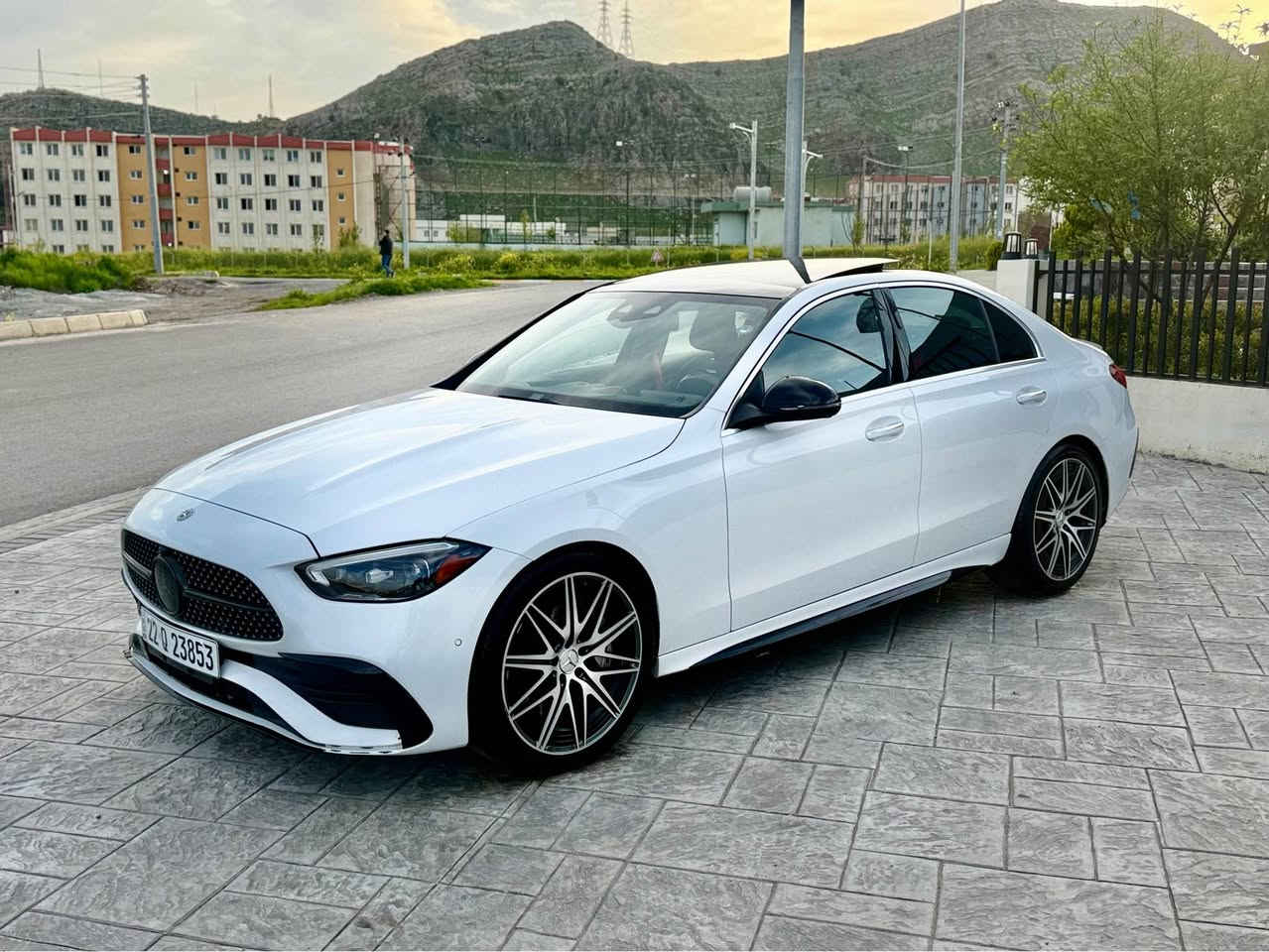 Marceds c43 formatek model 2023 
سەیارەکە دو پارجەی بۆیاخە بی پەرەشوت بی داخیلی بیلاد ئای ئیمجیە مەکینە ٤٣ بە قەوەتی ٤٠٢ هۆرس پاوەر 
سەیارەکە قەپات مواسەفاتە فۆرماتیک فۆر ویل سترین ٧ کامیرا رادار گەورە ئۆتۆپارک رادار گەورە کوشن خەزن هیتەر کوشن شاموا سەقف کەنتارا پانۆراما سەیارەکە ١٣ هەزار میل رۆشتوە دەعامی بۆ دەعامی بەشەرت هەمو گیانی بەشەرت السليمانية, العراق


**إذا كنت صاحب هذا الإعلان وتريد حذفه لأي سبب، رجاءا أرسل رسالة إلى الدعم الفني**