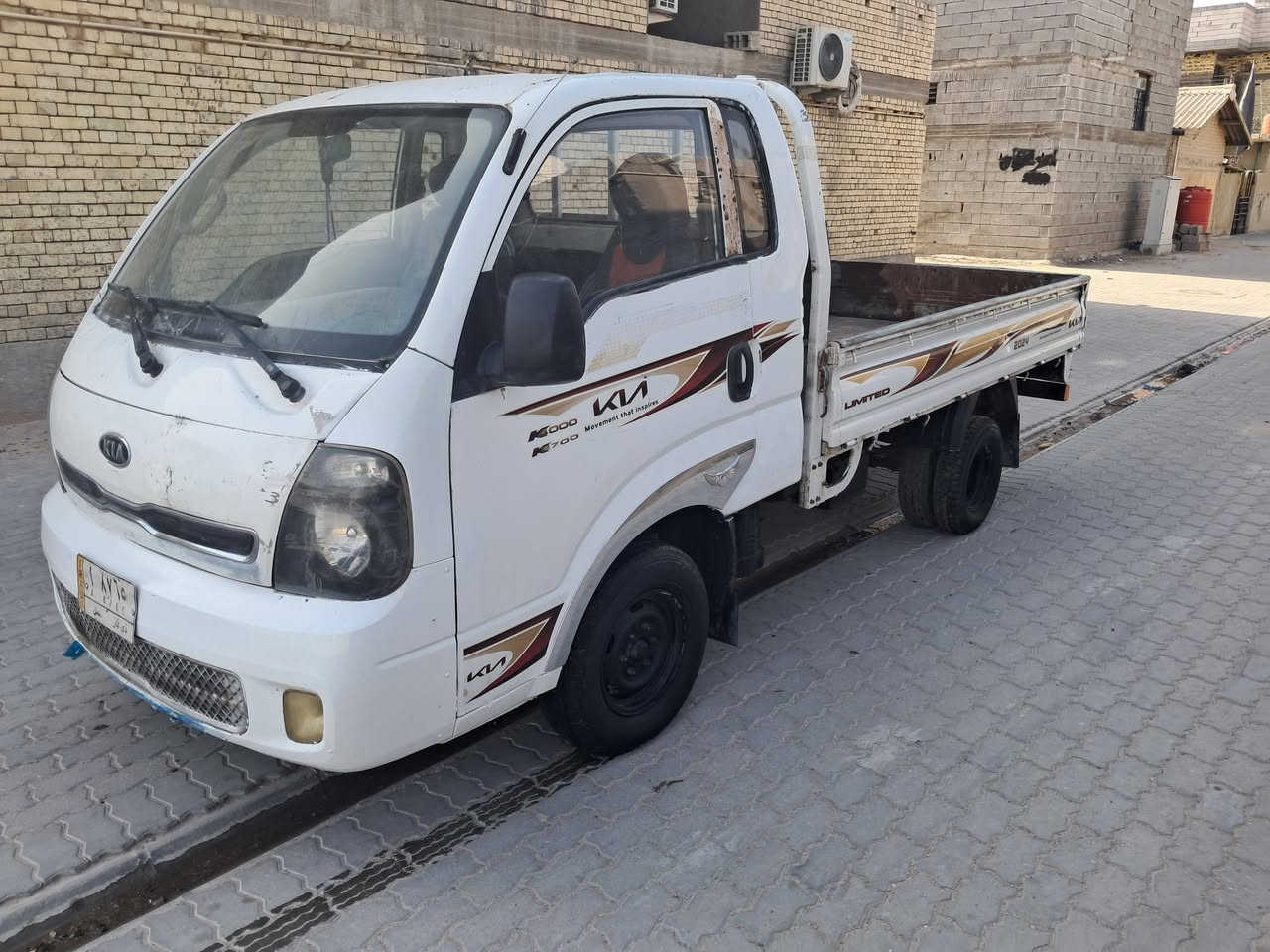 سلام عليكم كيه موديل ٢٠١٣ رقم ذي غار تحويل شرط مشروع وطني مكفوله من الضربه والصبغ والعيب الشرعي مكينه شرط لا تبخير ولا تنقيص حداديه جديده تخم تاير كهربائيات شغاله ملاحضه بيه دوس بهن صبغ فقط سعر ٧٥ وبه مجال لعنوان البصره ***********
