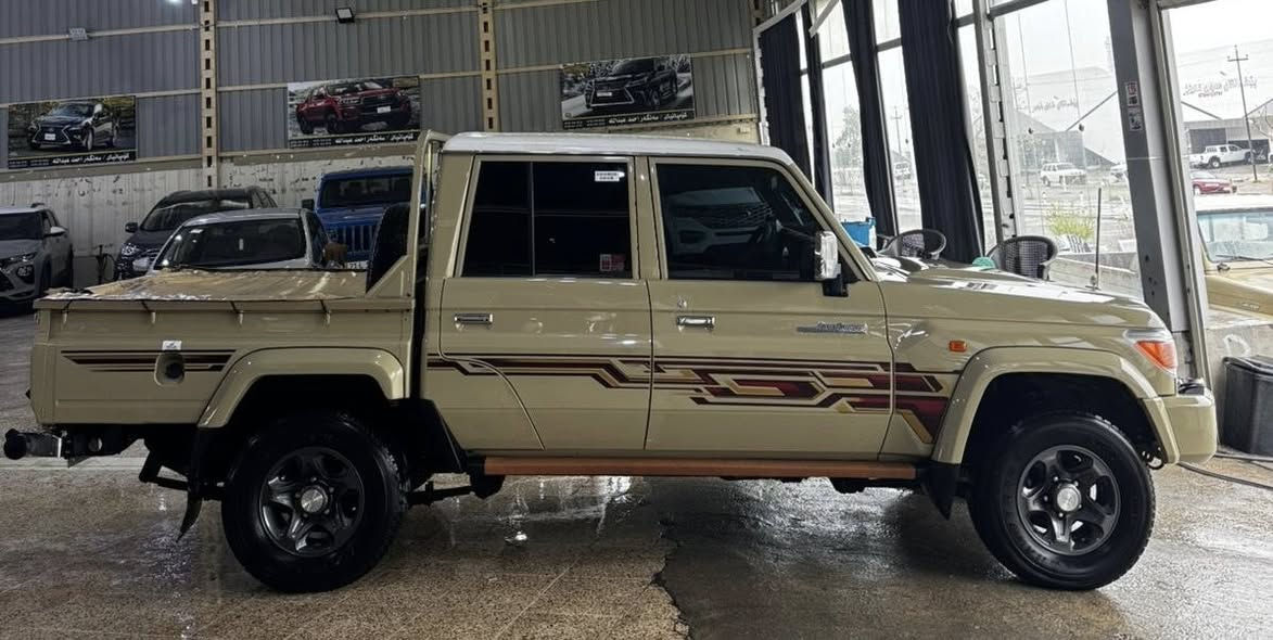 بۆفرۆشتن. 🛻🇯🇵🤎 للبیع

لانکرۆزەر - میکزەمین مۆدیل 2015 
گێروو مەکینەی بەشەرت نە کراوەتەوە 
بۆیاخ نیە تەنها. یەک پیدی ئاری هەیە 

نمونە لە جوانی 
زۆر جوانو پاک ماوە تەوە 

هەموو گیانەی بەشەرت 

فوول مواصفات

سەنەوی  تازەیە هەموو گیانی بەشەرت 

سعر /في التعليق يتم الرد فورا على المسنجر ✍🏻

نرخ/ لە کۆمێنت بنوسە یەکسەر وەڵام دەدەیتەوە 📮

ژمارەی خاوەنی: ***********☎️
واتساب

***********☎️
