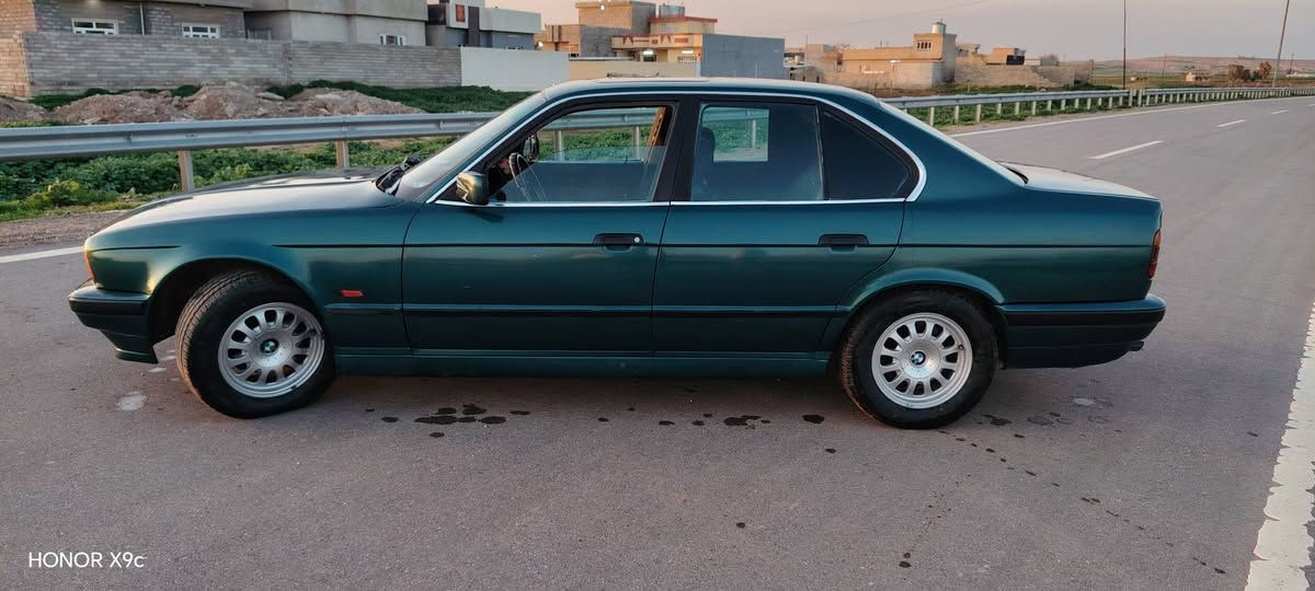 للبيع  بي ام دبليو
صبخ جمالية بدون حادت 

رقم نينوى 

حجم ٥٢٥ 

كربون بنزين بها 

سعرها 58

الاستفسار ***********
