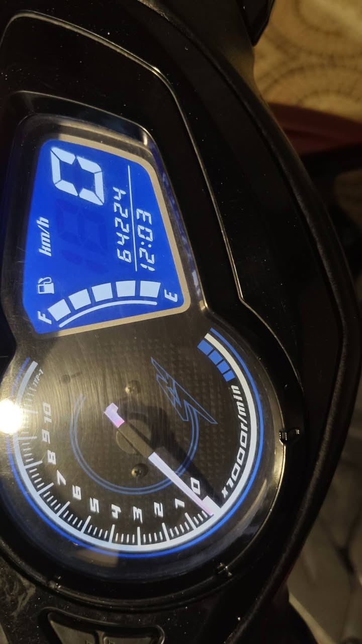 سلام عليكم.  سكنس لد البيع الدراجه مكفول محركه ول كفرات ماعده التريش ول ذيل كهربائيات شغاله بس الشاير نقص كتف العنوان 📍بغداد البياع شرطه الخامسه قرب مجموعة المصطفى
الرقم 📞***********السعر مليون100 بيه مجال الطيبين❤️
