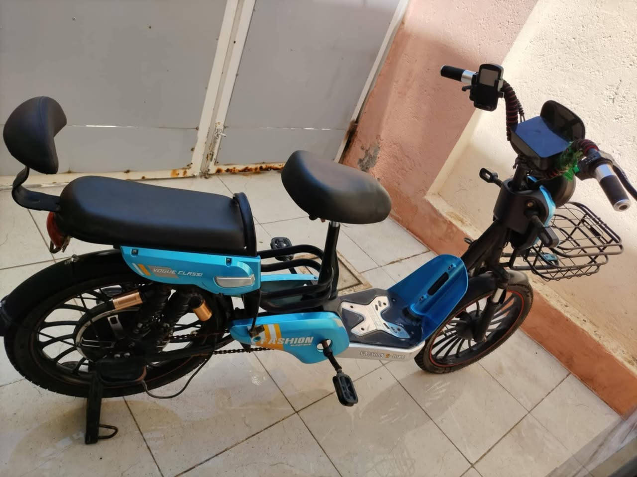 السلام عليكم دراجه شحن للبيع موديل 25 السعر 300 وبيها مجال دراجه نظيفه واللي يريد يتواصل على الخاص ومعرف تليكرام@Hussein99Dr ورقم الهاتف ***********
