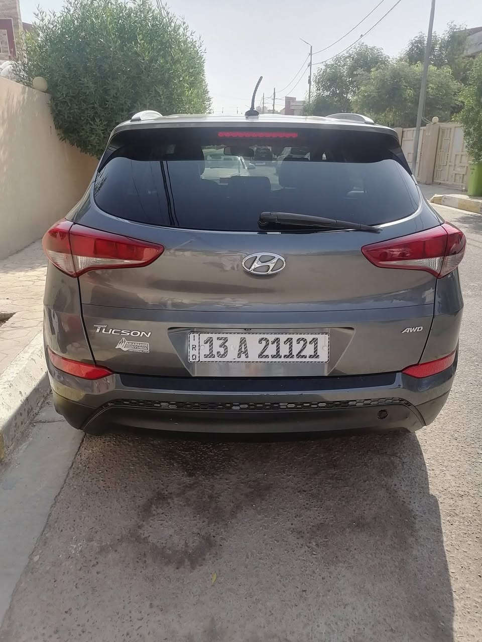 السلام عليكم للبيع او مراوس توسان موديل ١٦ رقم ميسان حره وارد امريكي بسمي ضرر بامريكا بابين خلف السايق للاستفسار الاتصال على الرقم *********** او***********
