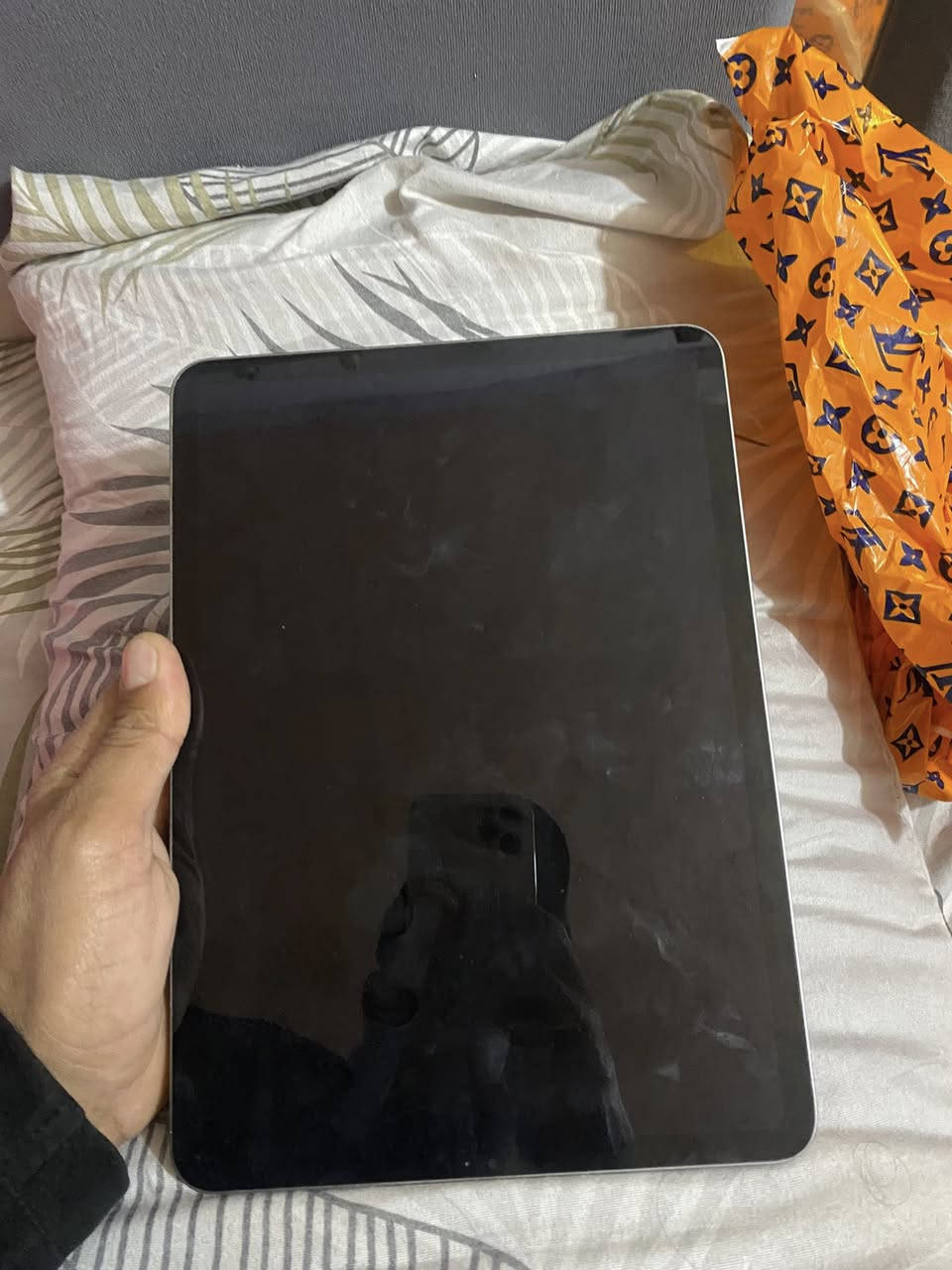 سلام عليكم ايباد m2ذاكرة
حاسبة ***********سعر 550الف
