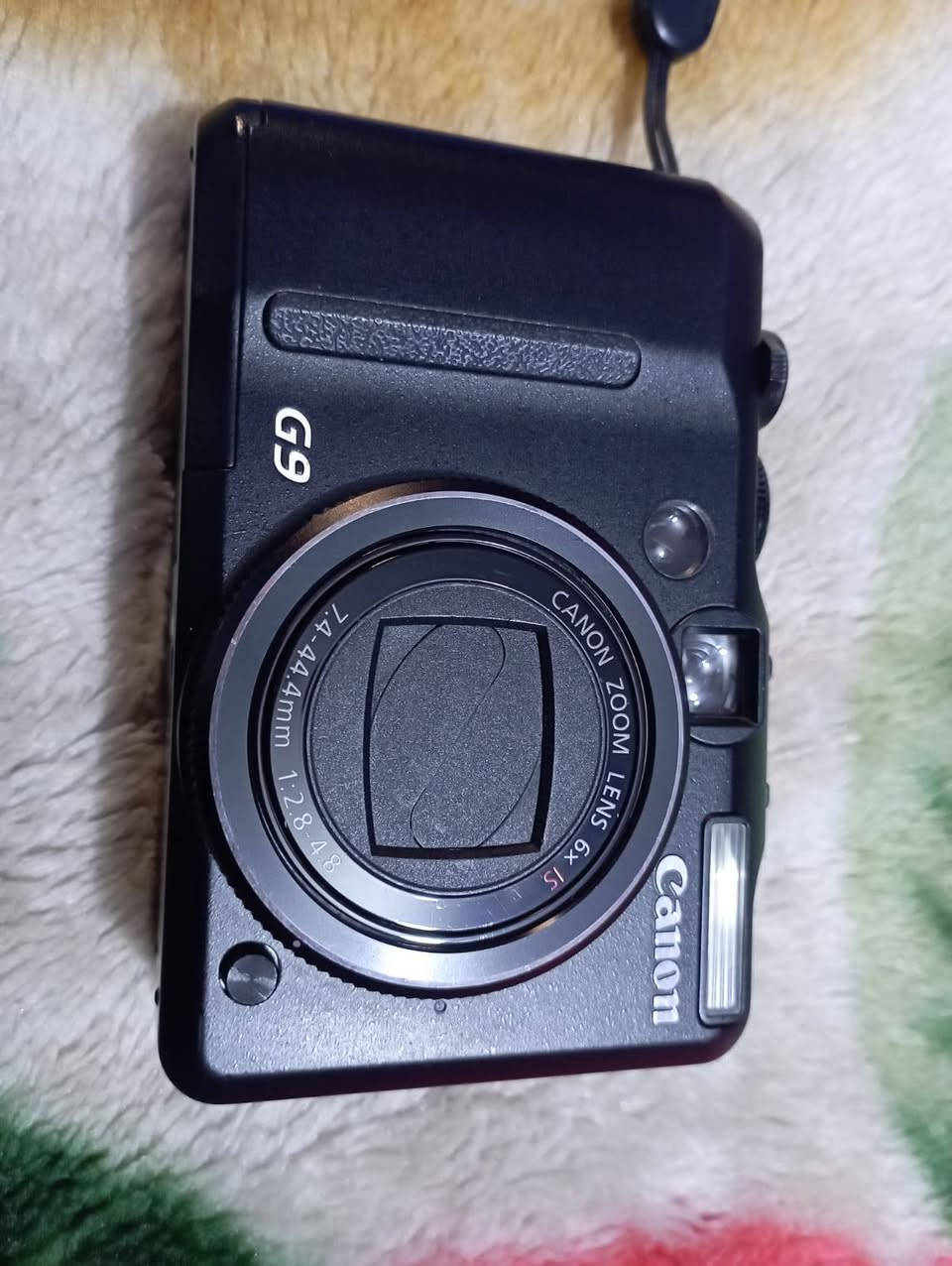 كامرة كانون g9

الغنية عن التعريف كلياً
سعر مناسب تفيدك راسلني واتساب او ماسنجر ماارد عل تعليقات
***********
