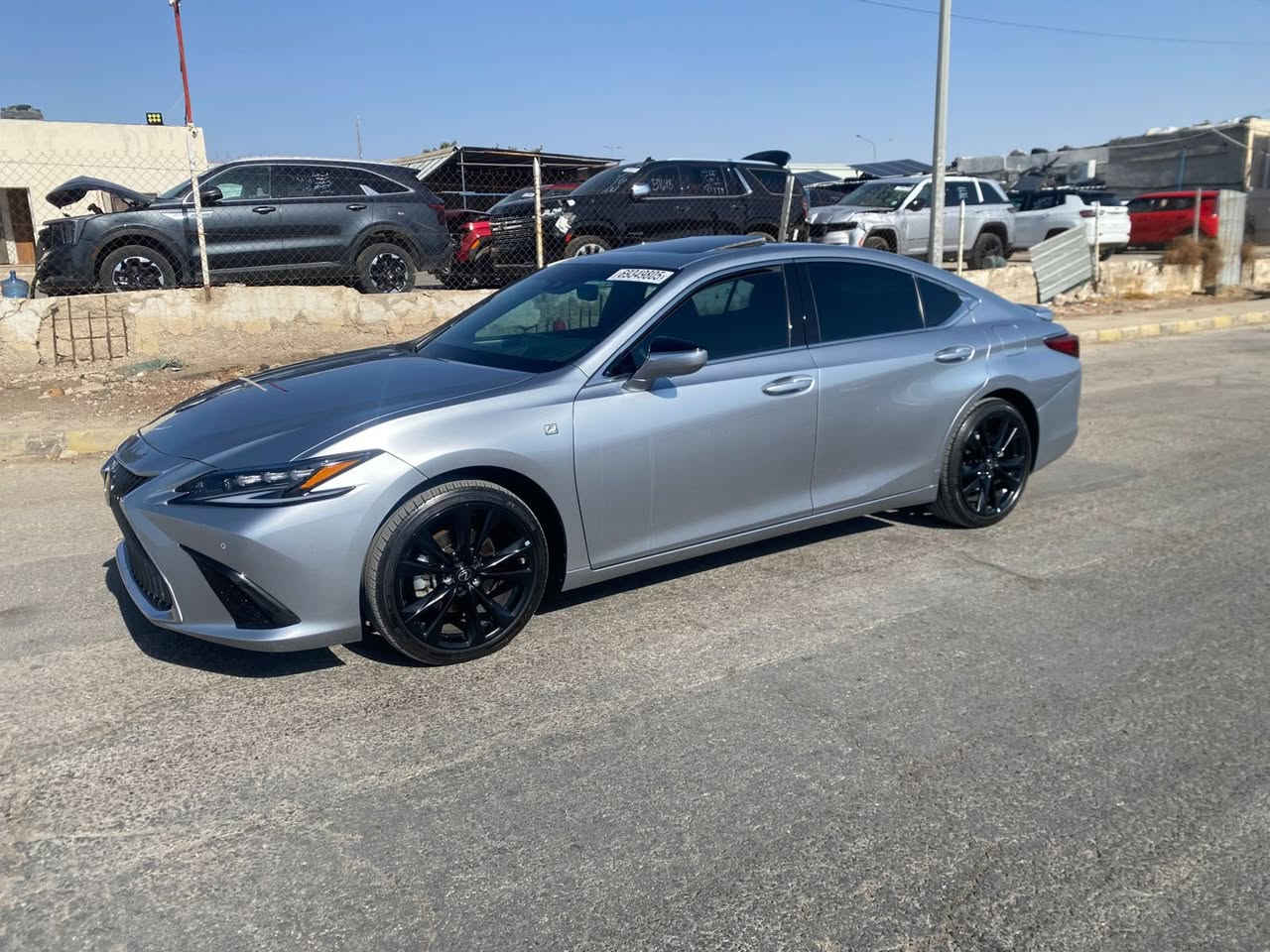 F SPORT
السيارة شبر  صبغ بالبنيد فقط والصندوك صبغ فقط الجوا السبايدر يعني شبرين 
بدون دواخل وبدون ايرباك ✅
ماشية 20 الف ميل 
السيارة حاليا بغداد العامرية 
رقم الشاصي مرفق ويا الصور 
للتواصل 
***********
