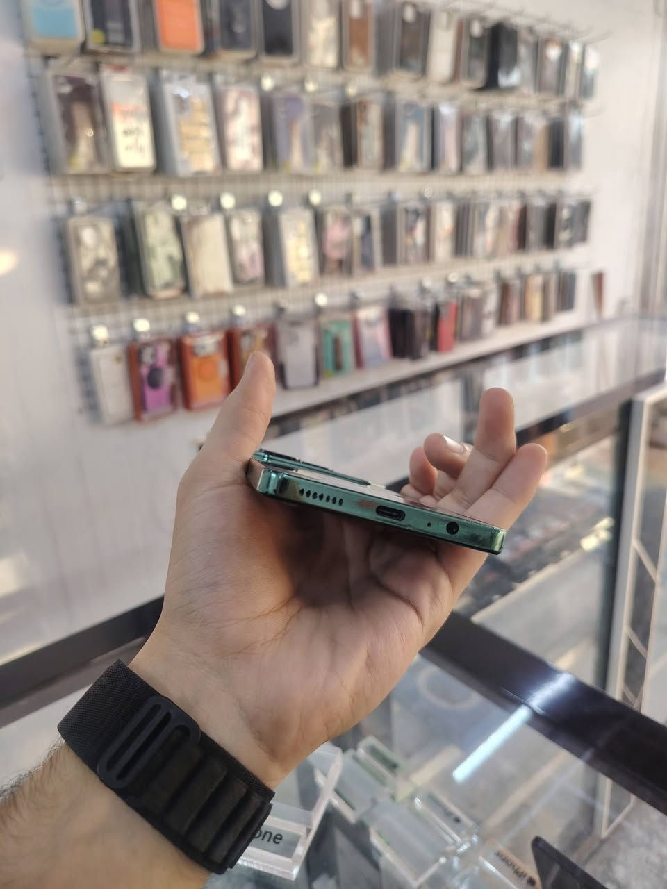 تكنو بوفا 6 برو 5G ذاكره 256 مبدل فقط ضهر باقي بلادي ع وضع شركه نضافت جهاز كدامك السعر 190 مكاني بغداد جسر ديالى القديم توصيل ماعندي ***********
