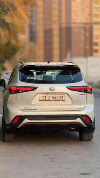 هايلاندر 2024  GLe ( خـليـجـي )
  بلاك ادشن بحالة الوكاله  ماشيه 2000
 السياره هايبرد  ضمان sas  صيانة سنتين  ضمان 
البطاريات 8 سنوات وضمان محرك وكير ثلاث سنين
رقم بغداد باسمي السيارة مصروف عليها كله شغل وكاله اضافات وانارة داخليه وكاربون فايبر كله اصلي
معروف مواصفات الوكالة مال sas
مكان بغداد السيديه
رقم صاحب سيارة ***********

