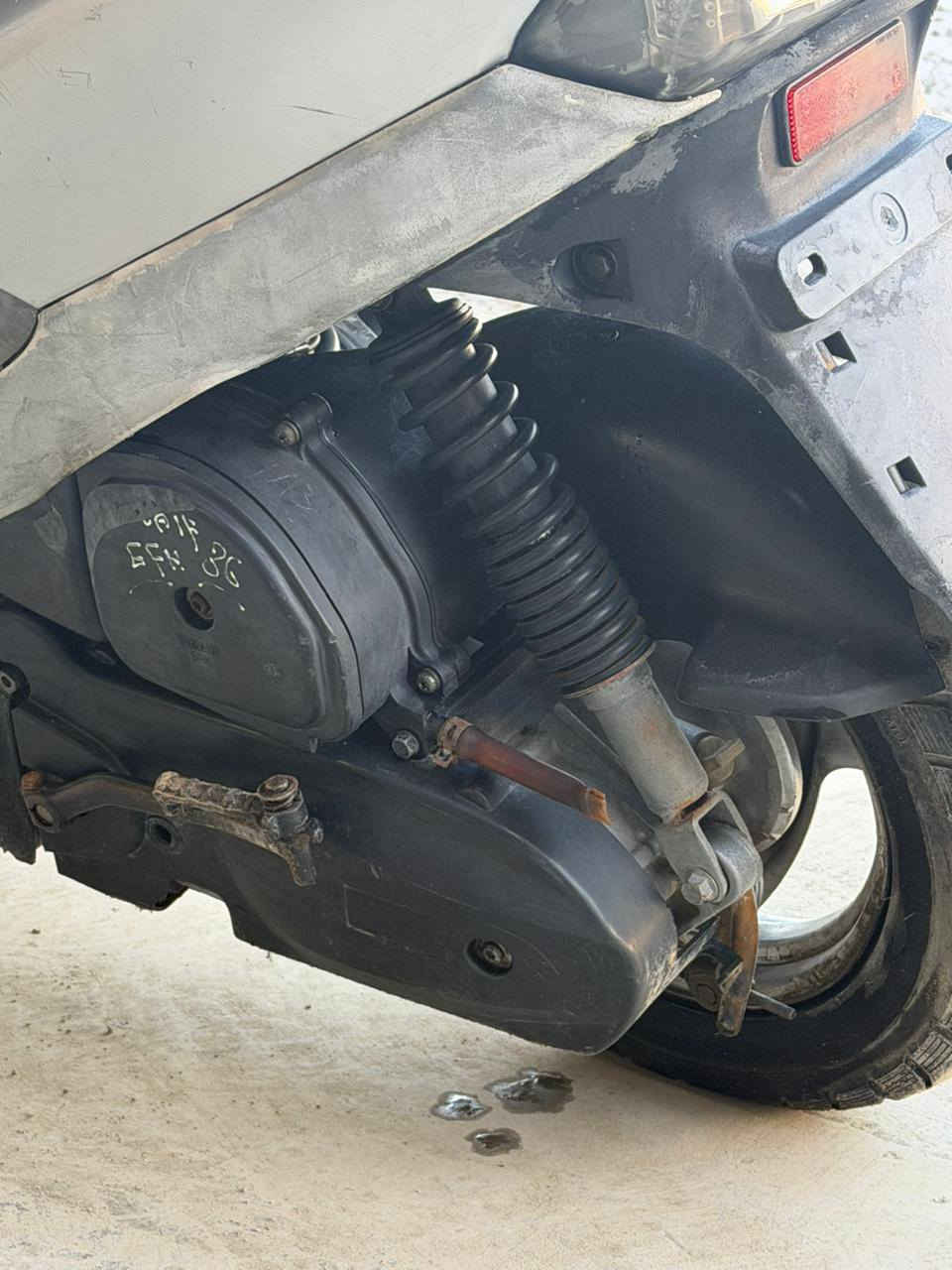 سلام عليكم ماكس منغولي للبيع او المراوس
دراجه مال رمبه جديده و مسويلهة ادامه 
( كلج خلفي امامي جديد _كابريتر جديد _ تاير خلفي جديد _ بنز بريك جديد _بلك جديد ) ما ناقصهة برغي 
مراوس ب سكنس نضيفه سعر الدراجه ٤٠٠ مكاني الدوره
رقمي *********** ما موجود.على الماسنجر
