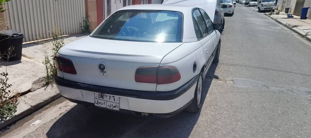 اوبل اوميكا 95كير عادي تبريد كير مكينه بشرط هزه بيها صبغ قطعه وحده مكينه 20فل تحويل وكاله بشرط عليها غرمه 380الف سنويه صاقطه تواصل واتس *********** مكاني اربيل أربيل, العراق
