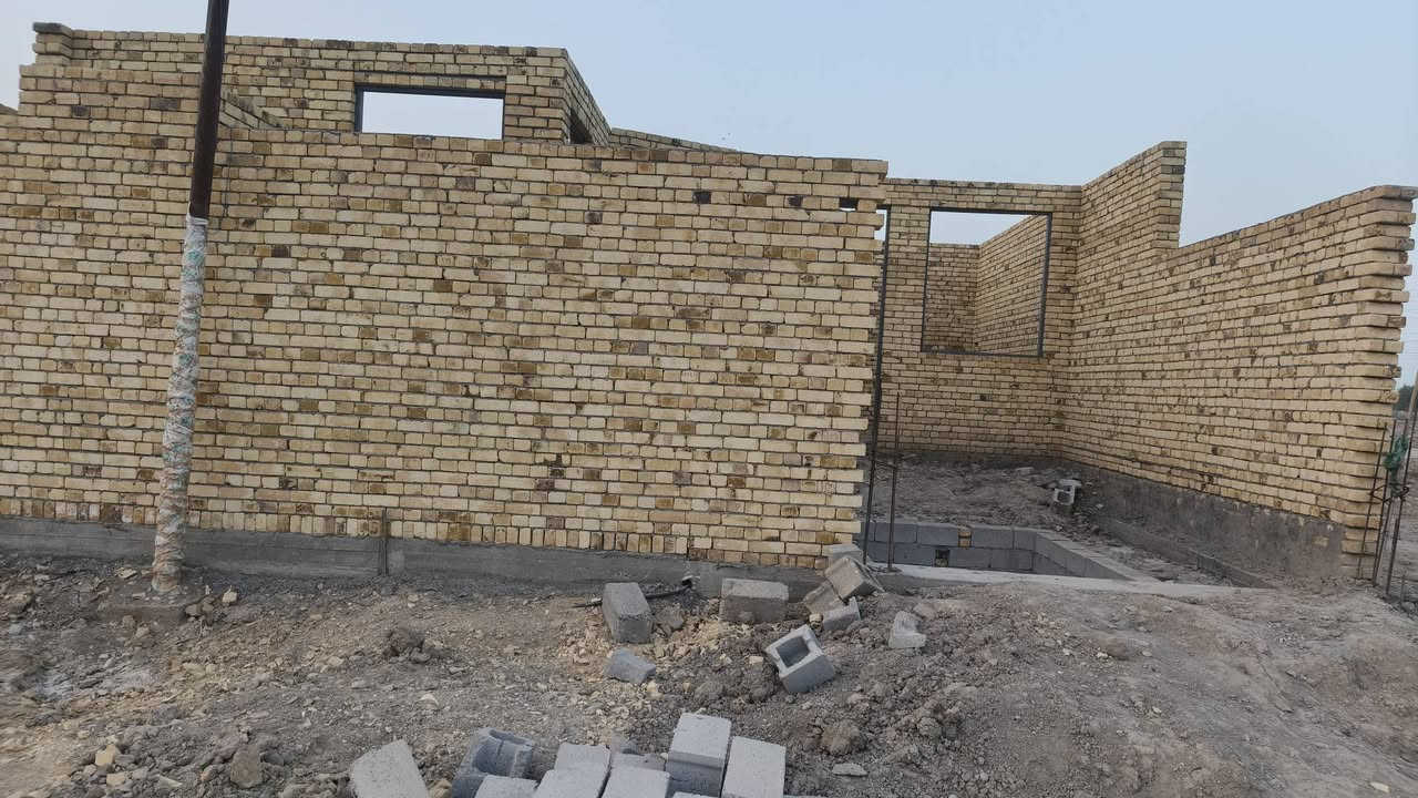 بيت زراعي هيكل مساحة ٢٠٠ ناحية فضليه كاع أبو حارث بناء طابوك غرف ٢ صاله مطبخ ديوانيه هول خدمات ماء كهرباء شارع سعر ٣٨ وبي مجال بيت قريب عله طريق زوار  تصال عله رقم *********** تصال عله واتساب
